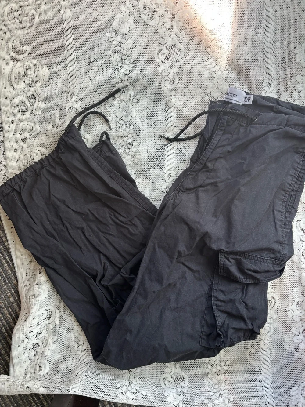 baggy cargo pants - Picture 2 of 3